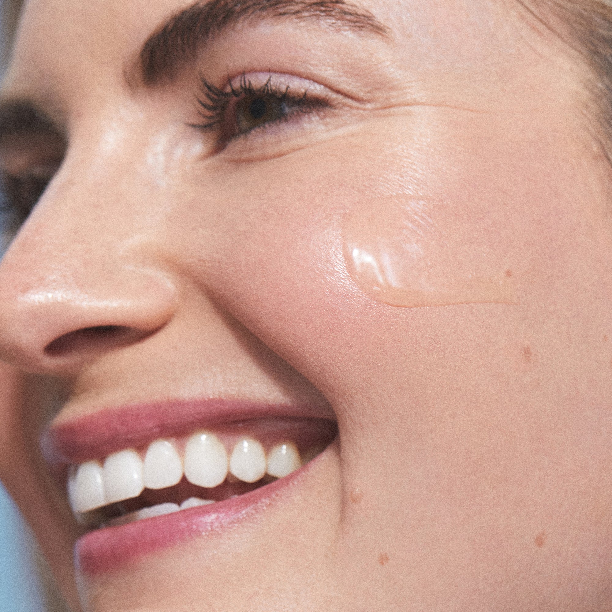 KORA Organics Kakadu Plum Vitamin C Serum 30ml - Image 8